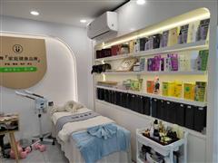 T2区马路边临街楼上下60平化妆品店转让